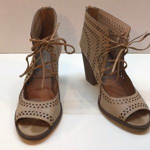 Restricted Perforated OpenToe Booties Size 7